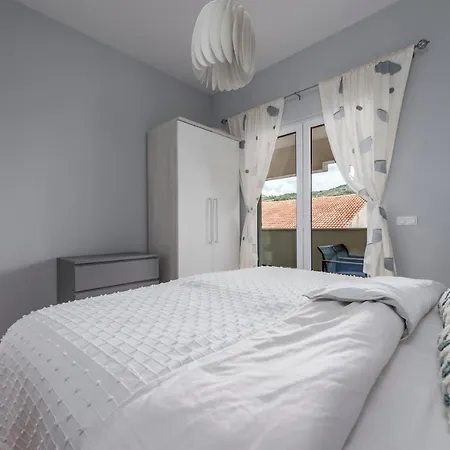 Appartement Adrian *