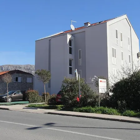 Adrian Appartement *